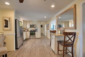 Interior - Walk to Ocean: Surfside Beach Home w/ Pool Access (Murrells Inlet)