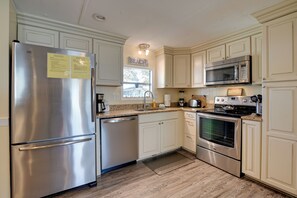 House (3 Bedrooms) | Interior - Walk to Ocean: Surfside Beach Home w/ Pool Access (Murrells Inlet)