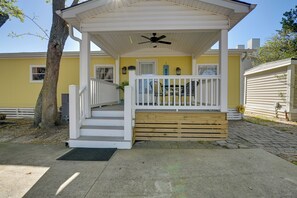 House (3 Bedrooms) | Interior - Walk to Ocean: Surfside Beach Home w/ Pool Access (Murrells Inlet)