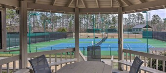 Lake Keowee Resort Condo: Waterfront Balcony