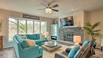 Apartment (2 Bedrooms) | Front of property