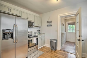 Maison (2 Bedrooms) | Cuisine privée | Four à micro-ondes, un four, surface de cuisson, mélangeur