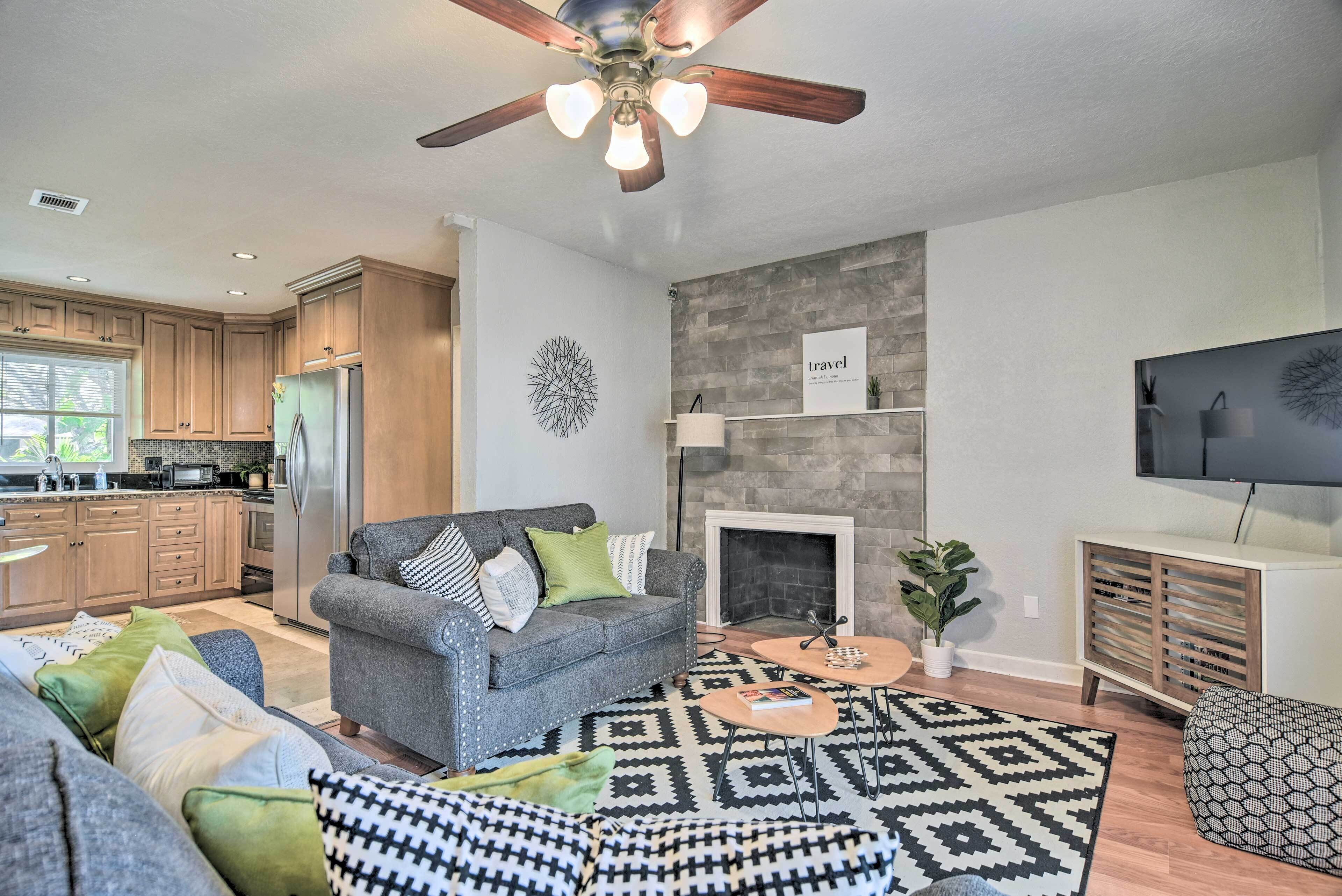 Updated Coastal Home ~ 6 Mi to St Pete Beach