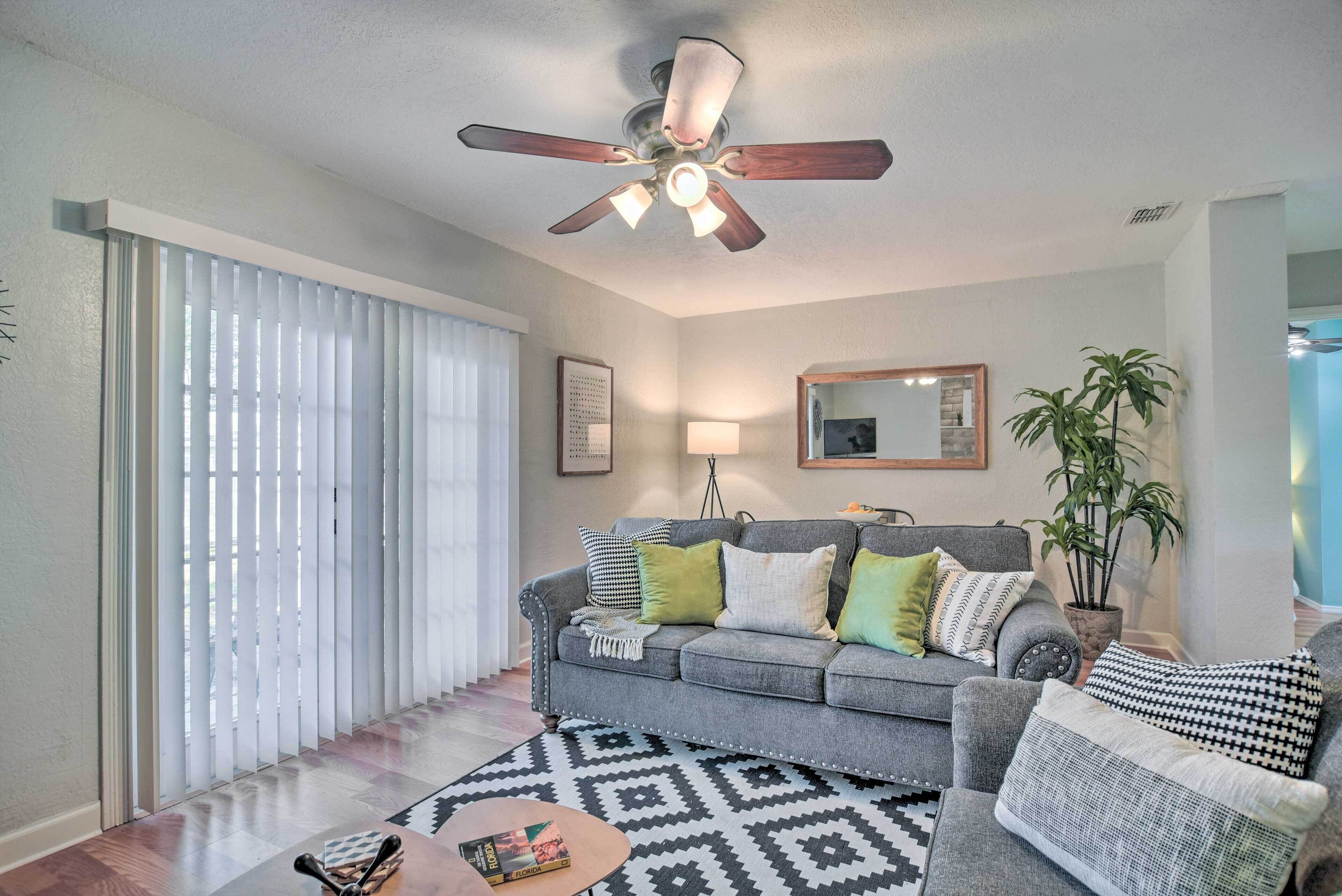 Updated Coastal Home ~ 6 Mi to St Pete Beach