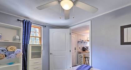 'the Driftwood Cottage' w/ Patio & Free Wifi!