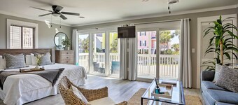 Walk to Surfside Beach: Studio w/ Covered Balcony