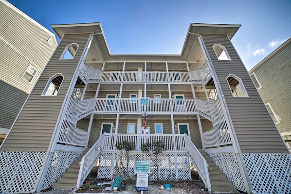 Apartment (0 Bedroom) | Interior - Walk to Surfside Beach: Studio w/ Covered Balcony (Surfside Beach)