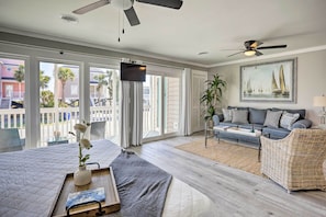 Apartment (0 Bedroom) | Interior - Walk to Surfside Beach: Studio w/ Covered Balcony (Surfside Beach)