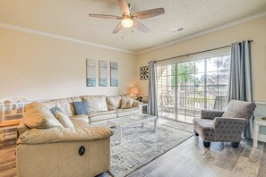Apartment (2 Bedrooms) | Interior - Pools & Golf, 2 Mi to Beach: Myrtle Beach Condo! (Myrtle Beach)
