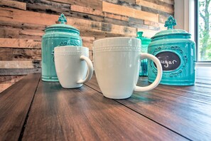 Apartment (1 Bedroom) | Interior - Villa w/ Golf Course Views, Walk to Harbour Town! (Hilton Head Island)