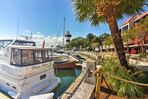 Apartment (1 Bedroom) | Interior - Villa w/ Golf Course Views, Walk to Harbour Town! (Hilton Head Island)
