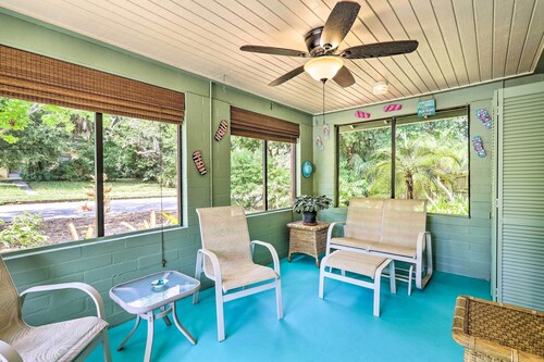 Vibrant Rockledge Home ~ 2 Mi to Cocoa Village!