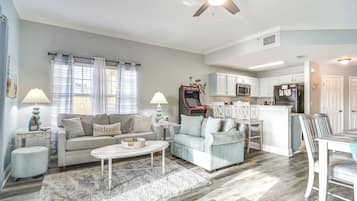 Apartment (2 Bedrooms) | Front of property