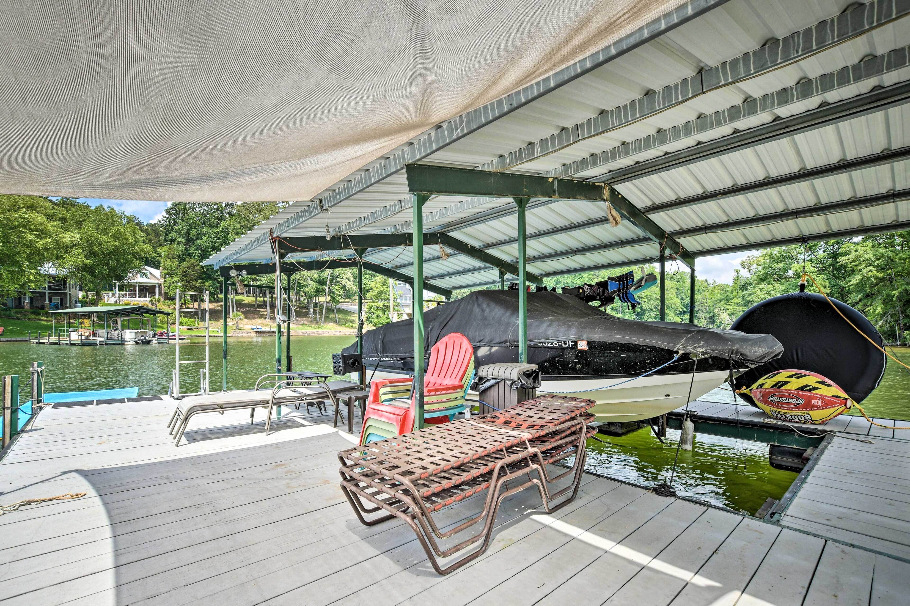 House (5 Bedrooms) | Interior