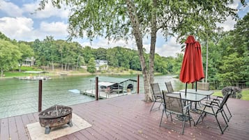 House (5 Bedrooms) | Depan hartanah