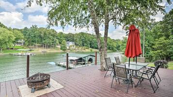 House (5 Bedrooms) | Front of property