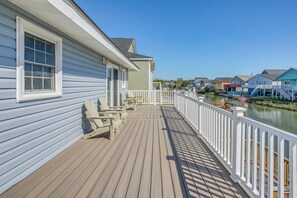 House (4 Bedrooms) | Interior - Waterfront Home w/ Deck in North Myrtle Beach! (North Myrtle Beach)