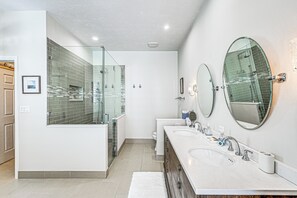 Nhà (3 Bedrooms) | Nội thất