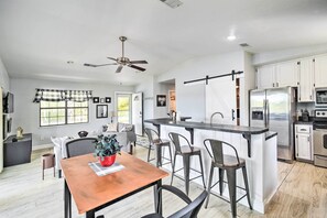 Interior - Hawthorne Hideaway w/ Waterfront Fire Pit! (Hawthorne)