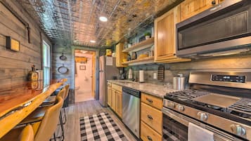 House (1 Bedroom) | Interior