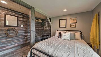 House (1 Bedroom) | Interior