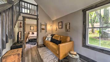 House (1 Bedroom) | Interior