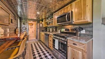 House (1 Bedroom) | Interior