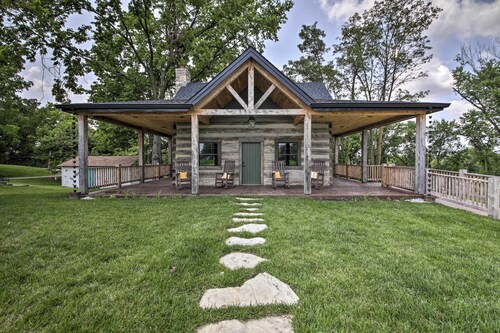 Bross Brother's Cabin w/ Wraparound Porch!
