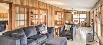 40-acre Poplar Bluff Nature Lovers Paradise!