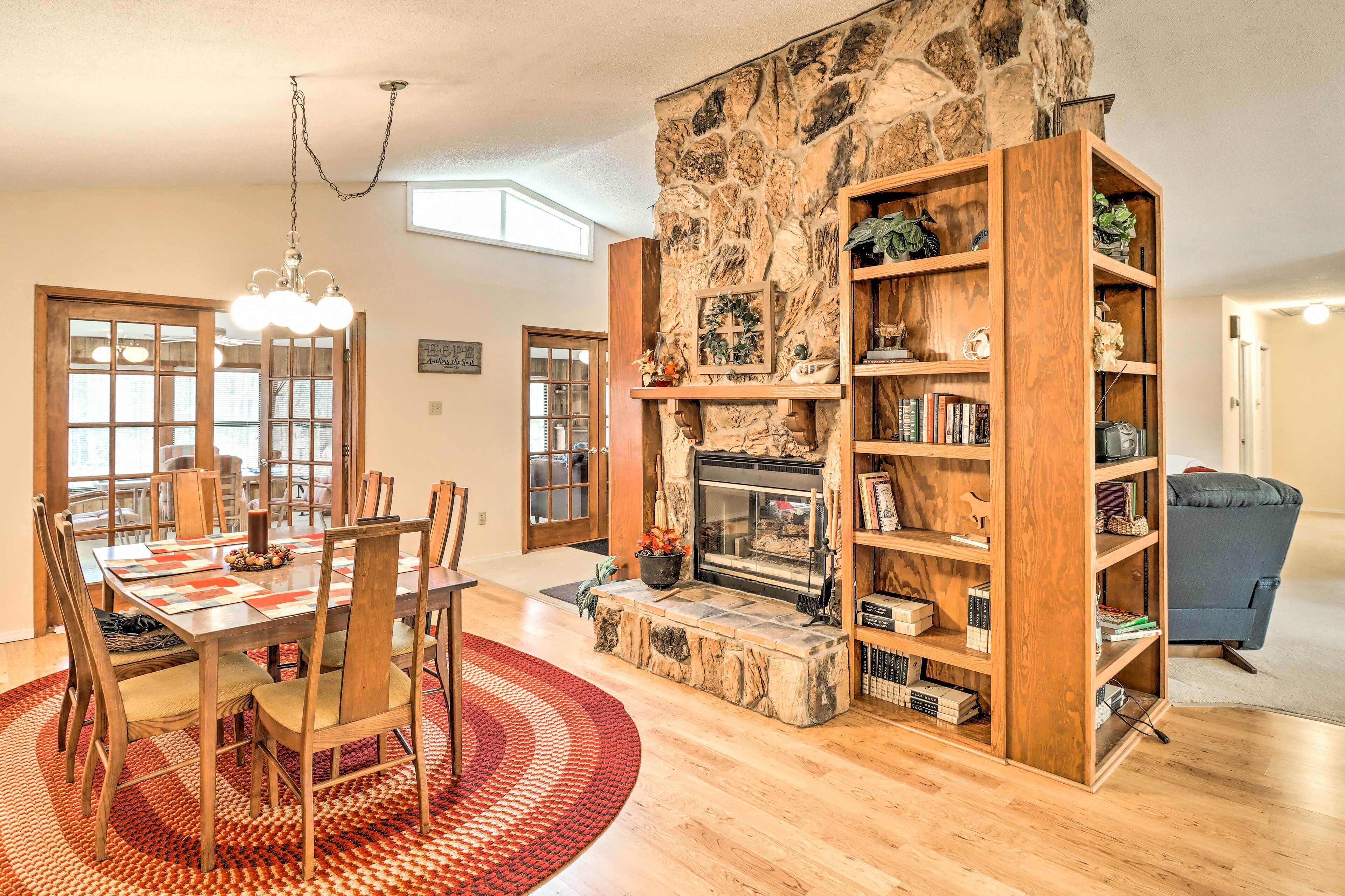 House (2 Bedrooms) | Interior