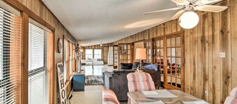 40-acre Poplar Bluff Nature Lovers Paradise!