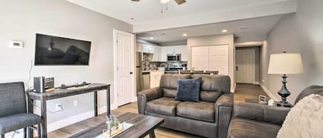 Apartment (2 Bedrooms) | Front of property