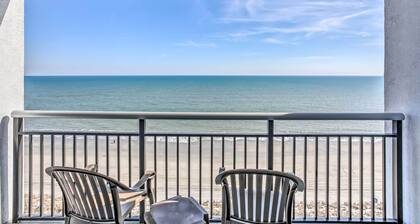 Beachfront Condo in Myrtle Beach w/ Pool Access