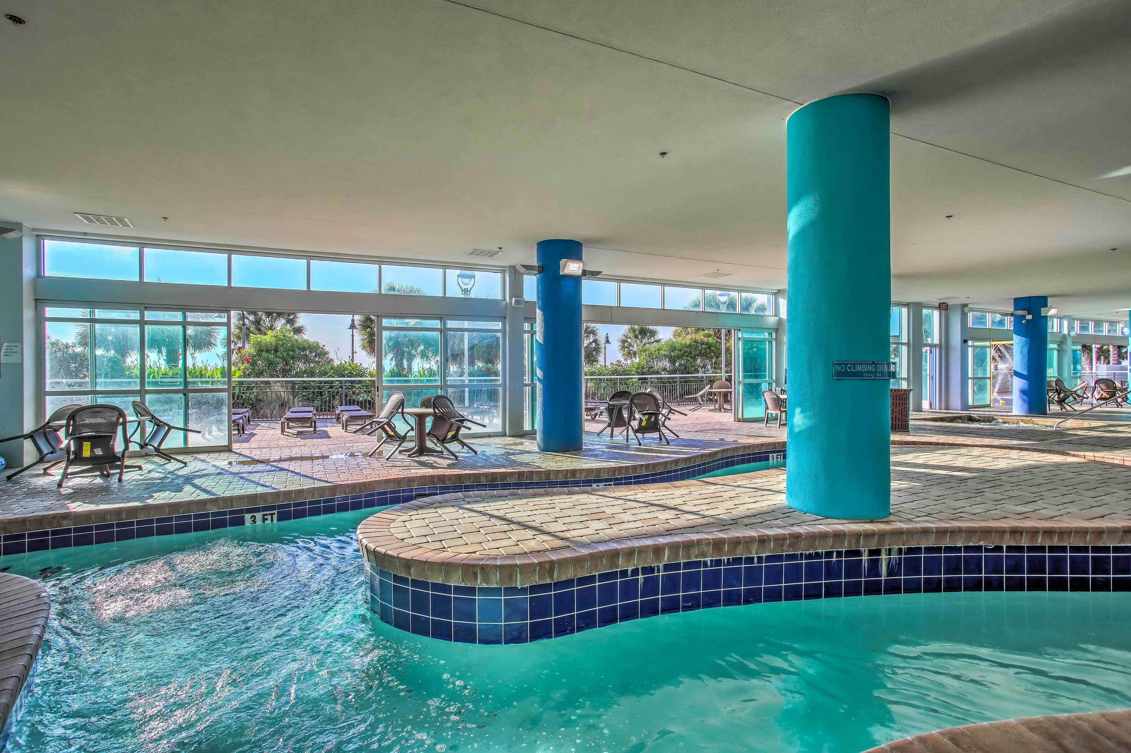 Beachfront Family Condo w/ View & Pool Access
