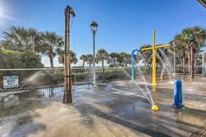 Apartment (2 Bedrooms) | Interior - Beachfront Condo in Myrtle Beach w/ Pool Access (Myrtle Beach)