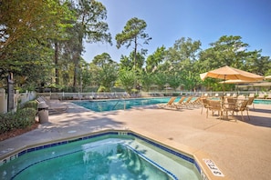Apartment (2 Bedrooms) | Interior - 2 Blocks to Beach: Hilton Head Condo, Pool, Tennis (Hilton Head Island)