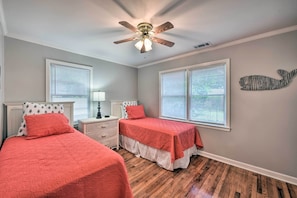 Maison (3 Bedrooms) | 3 chambres, fer et planche à repasser, literie fournie
