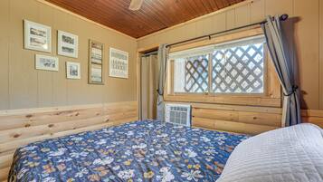 House (1 Bedroom) | Interior