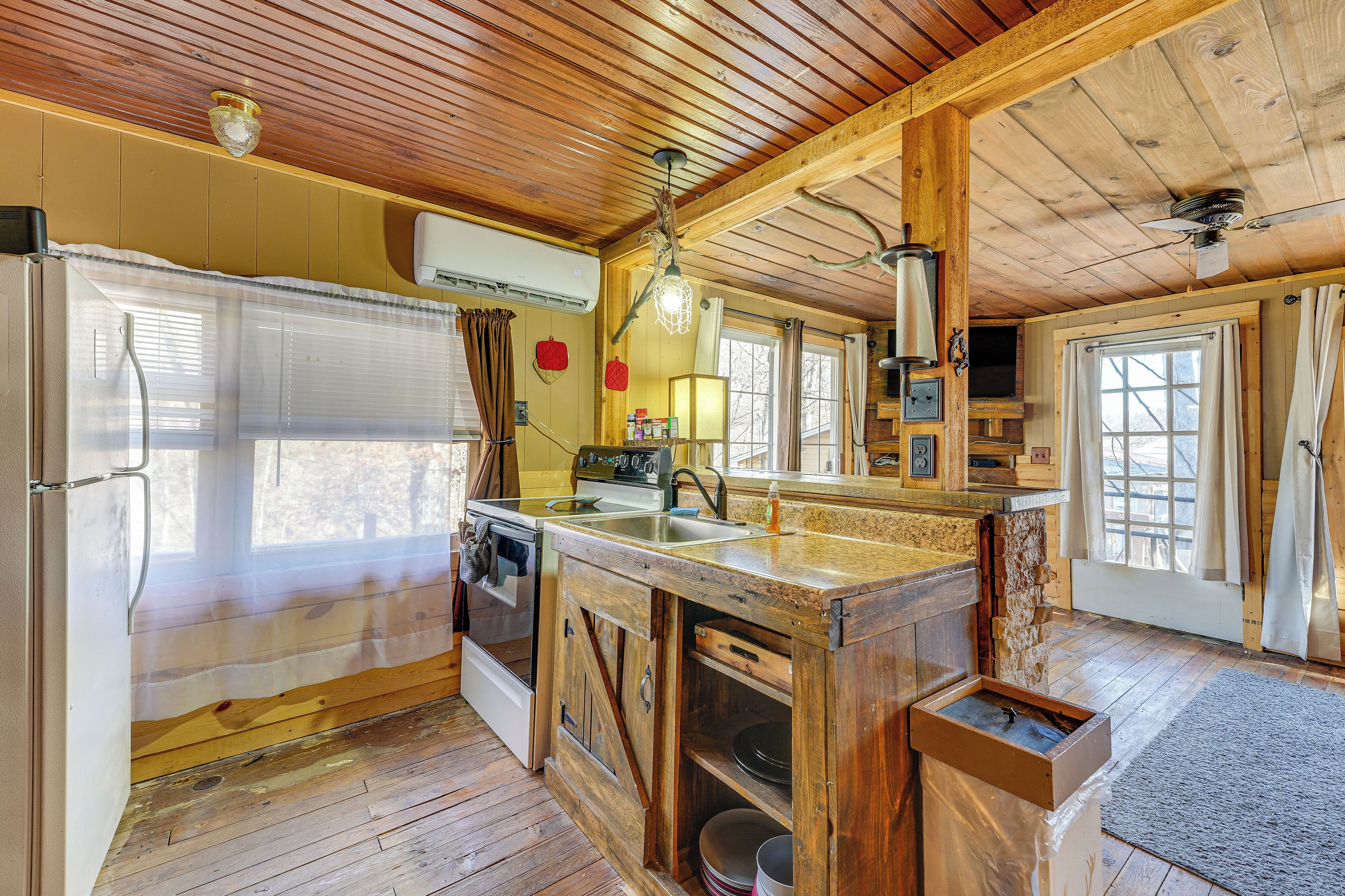 House (1 Bedroom) | Interior