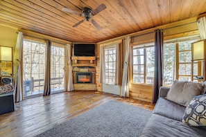 House (1 Bedroom) | Interior