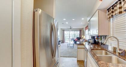 Branson Condo w/ Balcony, Near Silver Dollar City!