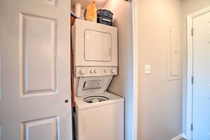 Apartment (2 Bedrooms) | Interior - Branson Condo ~ 6 Mi to Silver Dollar City! (Branson)