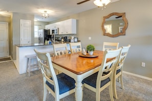 Apartment (2 Bedrooms) | Interior - Branson Condo Near Strip & Table Rock Lake (Branson)