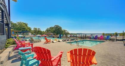 Lakefront Branson Condo, Near Silver Dollar City!