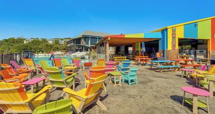 Lakefront Branson Condo, Near Silver Dollar City!