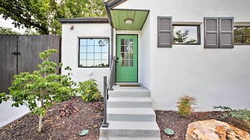 Cottage (1 Bedroom) | Interior