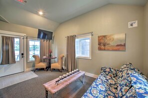 Front of property - 2 Mi to Branson Strip: Cozy Cottage w/ Fire Pit! (Branson)
