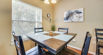 Walk to The Strip: Family-friendly Branson Home