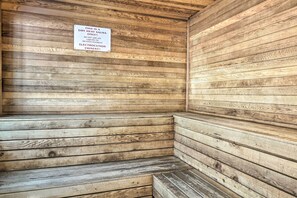 Apartment (2 Bedrooms) | Interior - Branson Condo: 1 Mi to Dolly Parton's Stampede! (Branson)