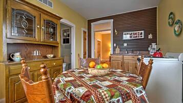 Apartment (1 Bedroom) | Interior